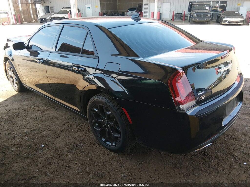 2C3CCAGG6KH569838 2019 CHRYSLER 300 photo no. 3