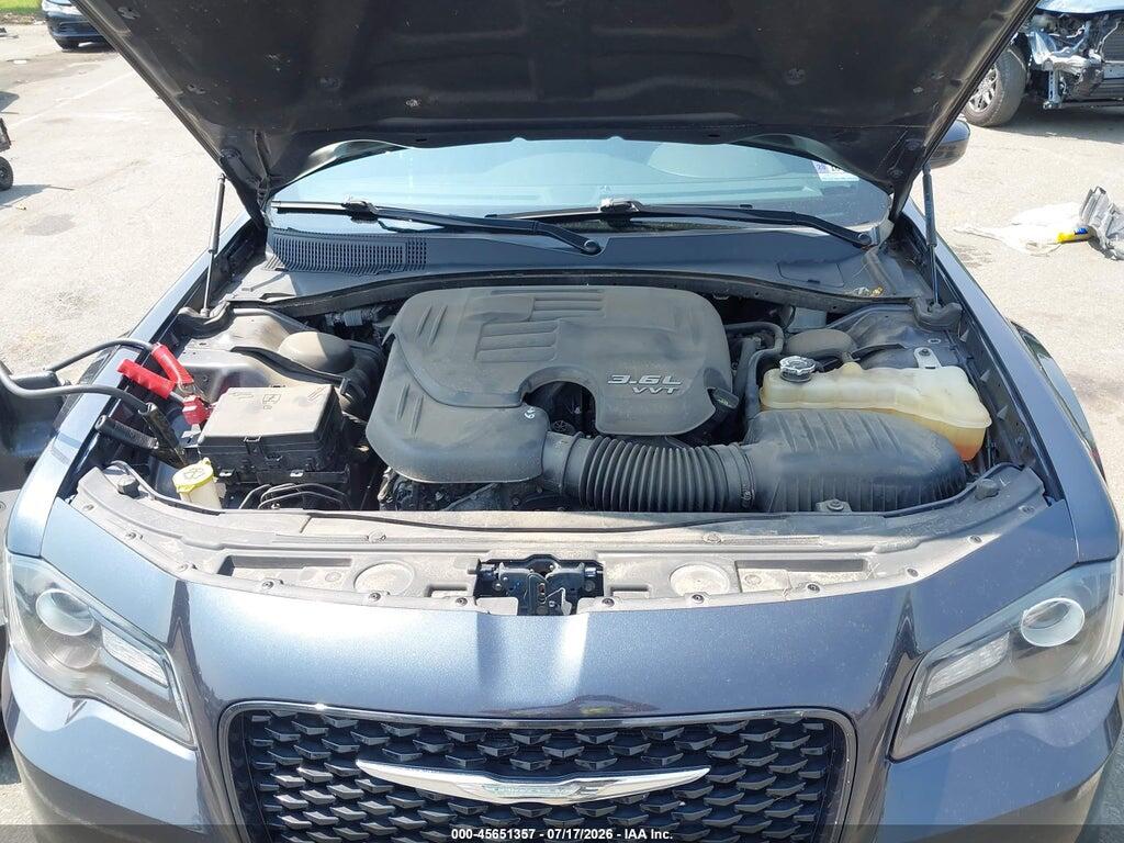 2C3CCABG8KH516307 2019 CHRYSLER 300 photo no. 10