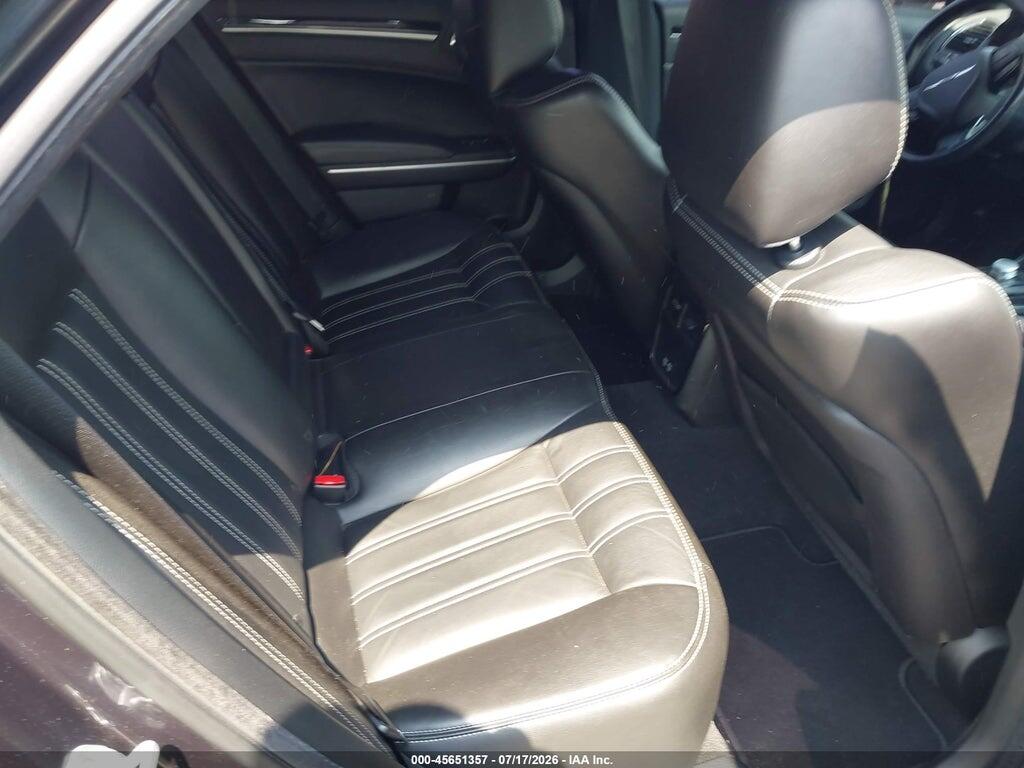2C3CCABG8KH516307 2019 CHRYSLER 300 photo no. 8
