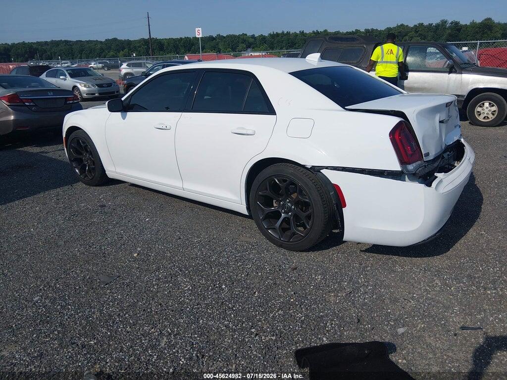 2C3CCABGXKH700891 2019 CHRYSLER 300 photo no. 3
