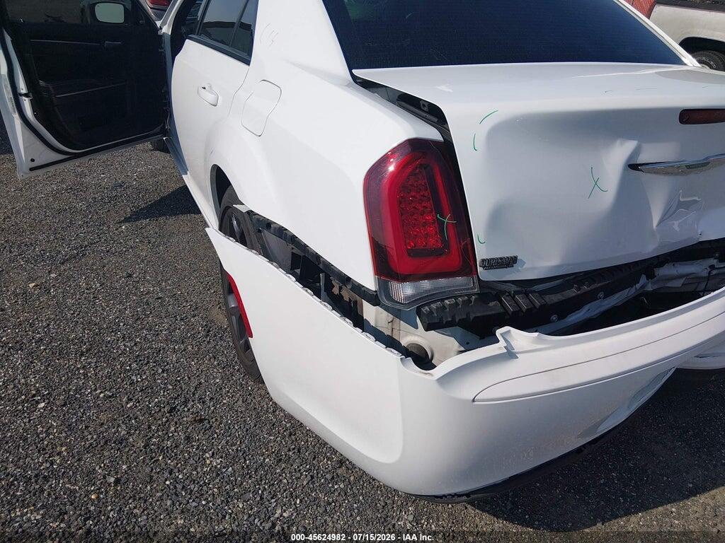 2C3CCABGXKH700891 2019 CHRYSLER 300 photo no. 6