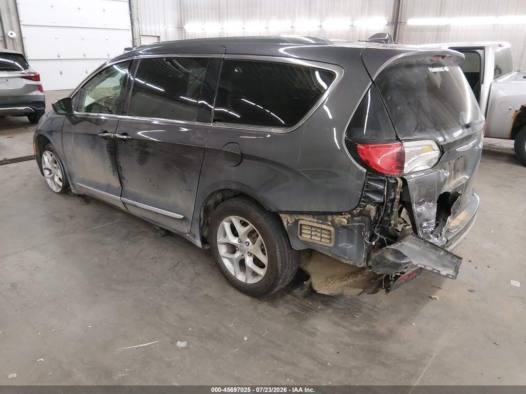 2C4RC1EG7KR590183 2019 CHRYSLER PACIFICA photo no. 3
