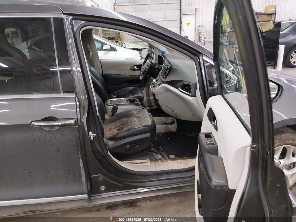 2C4RC1EG7KR590183 2019 CHRYSLER PACIFICA photo no. 5