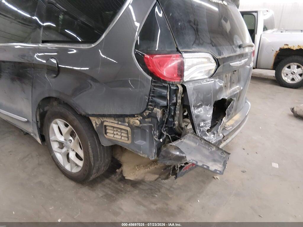 2C4RC1EG7KR590183 2019 CHRYSLER PACIFICA photo no. 6