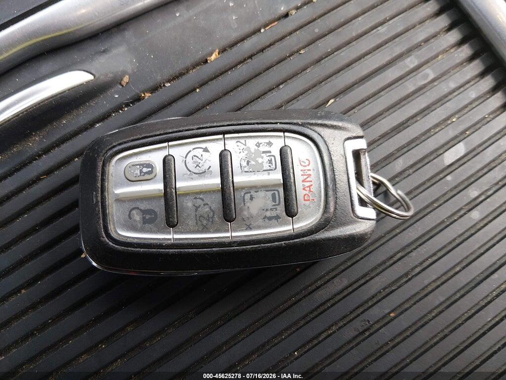 2C4RC1GG7KR548688 2019 CHRYSLER PACIFICA photo no. 11