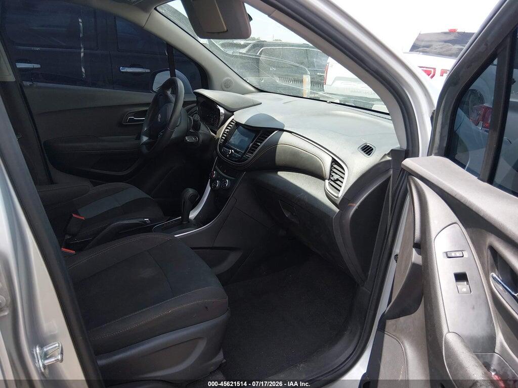3GNCJKSB4HL189469 2017 CHEVROLET TRAX photo no. 5