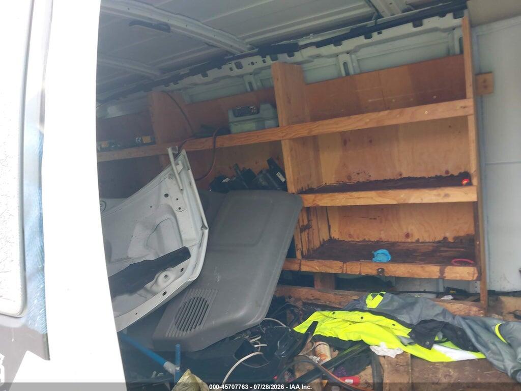 1GCWGAFG3J1209356 2018 CHEVROLET EXPRESS 2500 photo no. 8