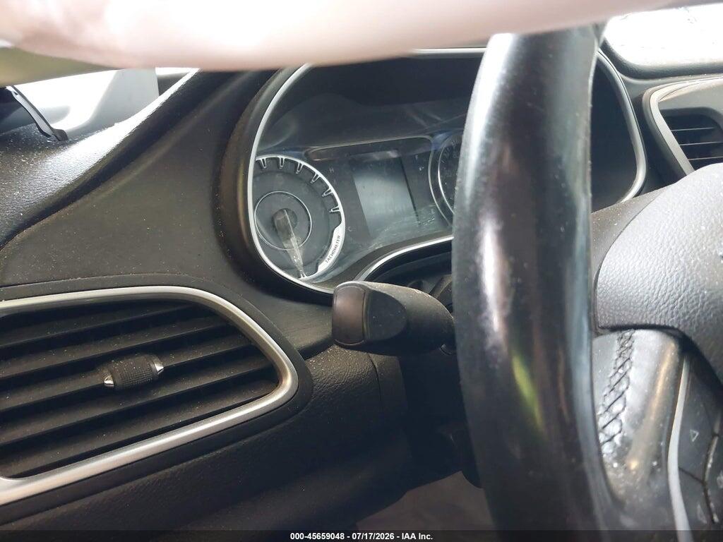 1C3CCCABXHN512115 2017 CHRYSLER 200 photo no. 7