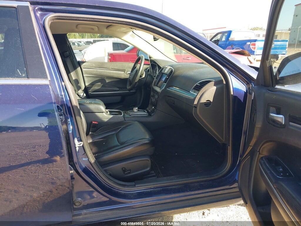 2C3CCAAG0HH538408 2017 CHRYSLER 300 photo no. 5