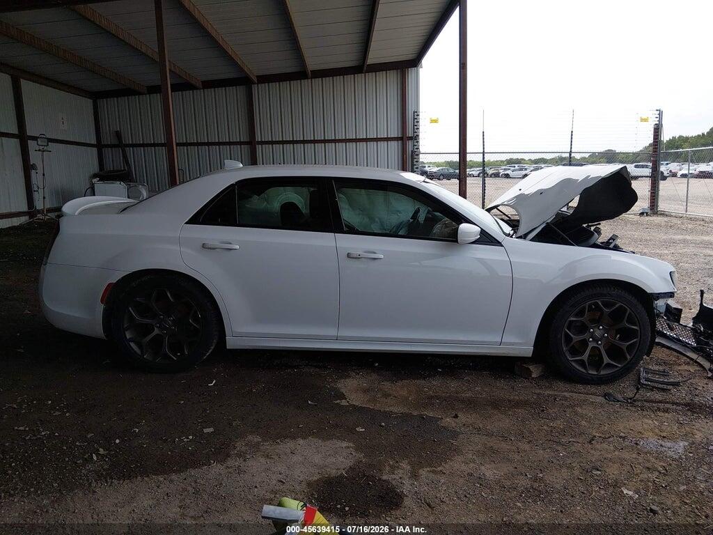 2C3CCABGXHH580082 2017 CHRYSLER 300 photo no. 12
