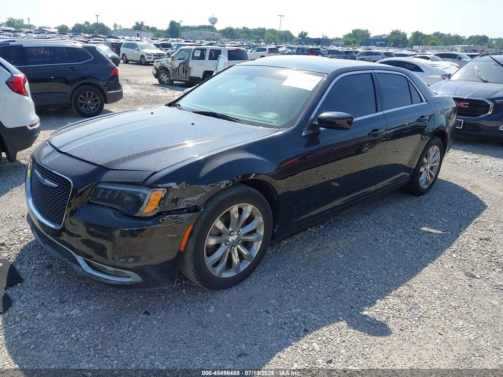 2C3CCARG0HH521905 2017 CHRYSLER 300 photo no. 2