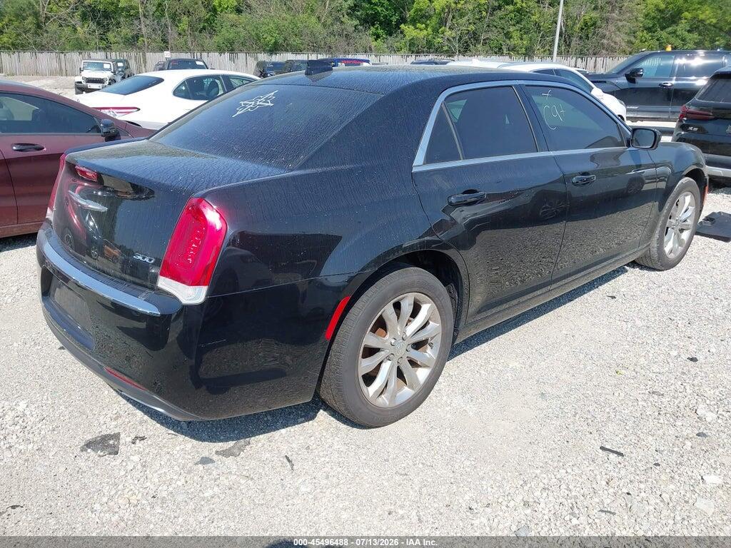 2C3CCARG0HH521905 2017 CHRYSLER 300 photo no. 4