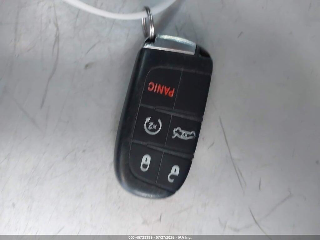 2C3CCAETXHH521882 2017 CHRYSLER 300C photo no. 11