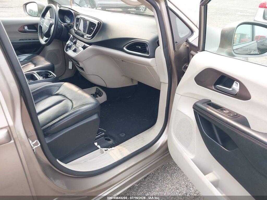 2C4RC1BG7HR705331 2017 CHRYSLER PACIFICA photo no. 5