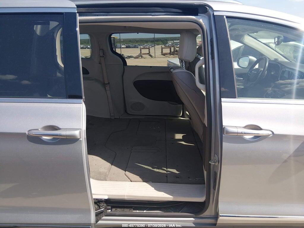 2C4RC1EG4HR832484 2017 CHRYSLER PACIFICA photo no. 8