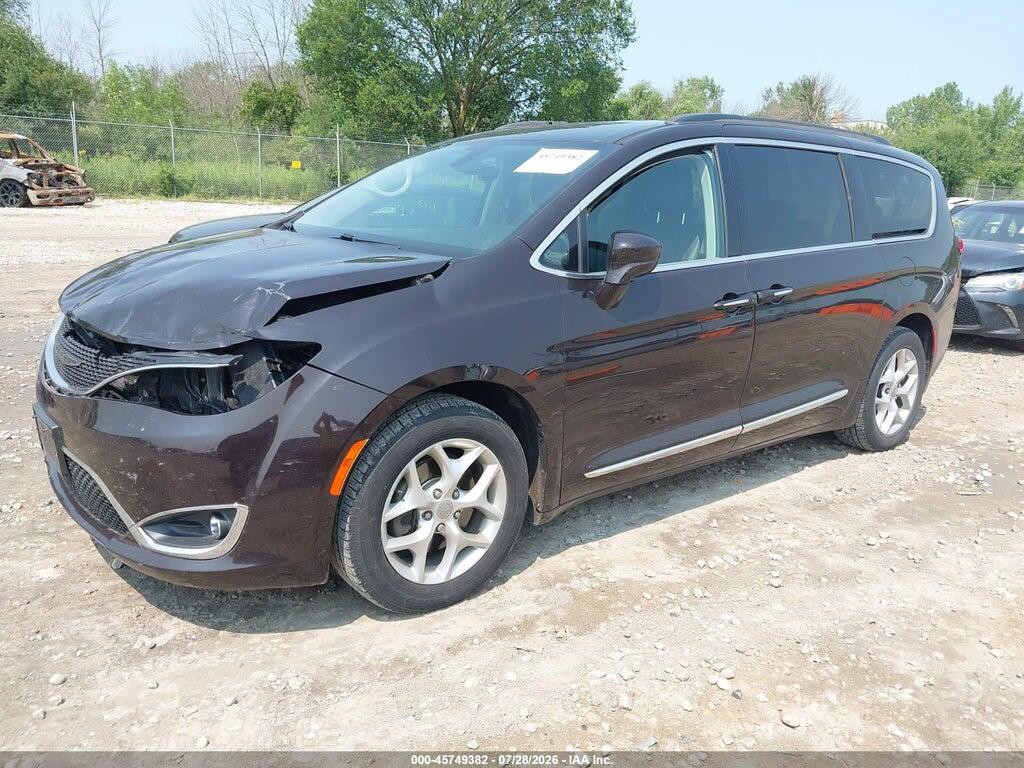2C4RC1BG0HR656442 2017 CHRYSLER PACIFICA photo no. 2