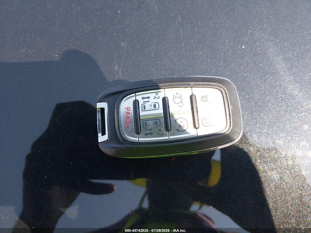 2C4RC1GG8HR570160 2017 CHRYSLER PACIFICA photo no. 11