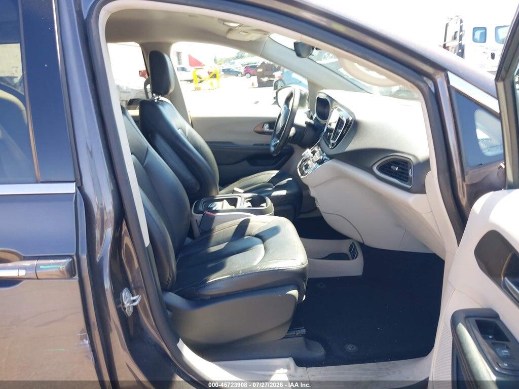 2C4RC1BG5HR539682 2017 CHRYSLER PACIFICA photo no. 5