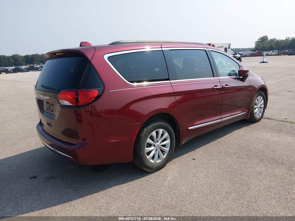 2C4RC1BG8HR635774 2017 CHRYSLER PACIFICA photo no. 4