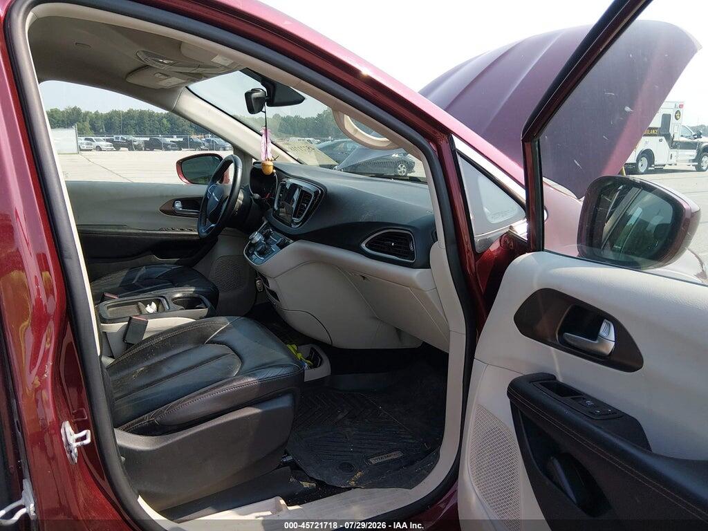 2C4RC1BG8HR635774 2017 CHRYSLER PACIFICA photo no. 5
