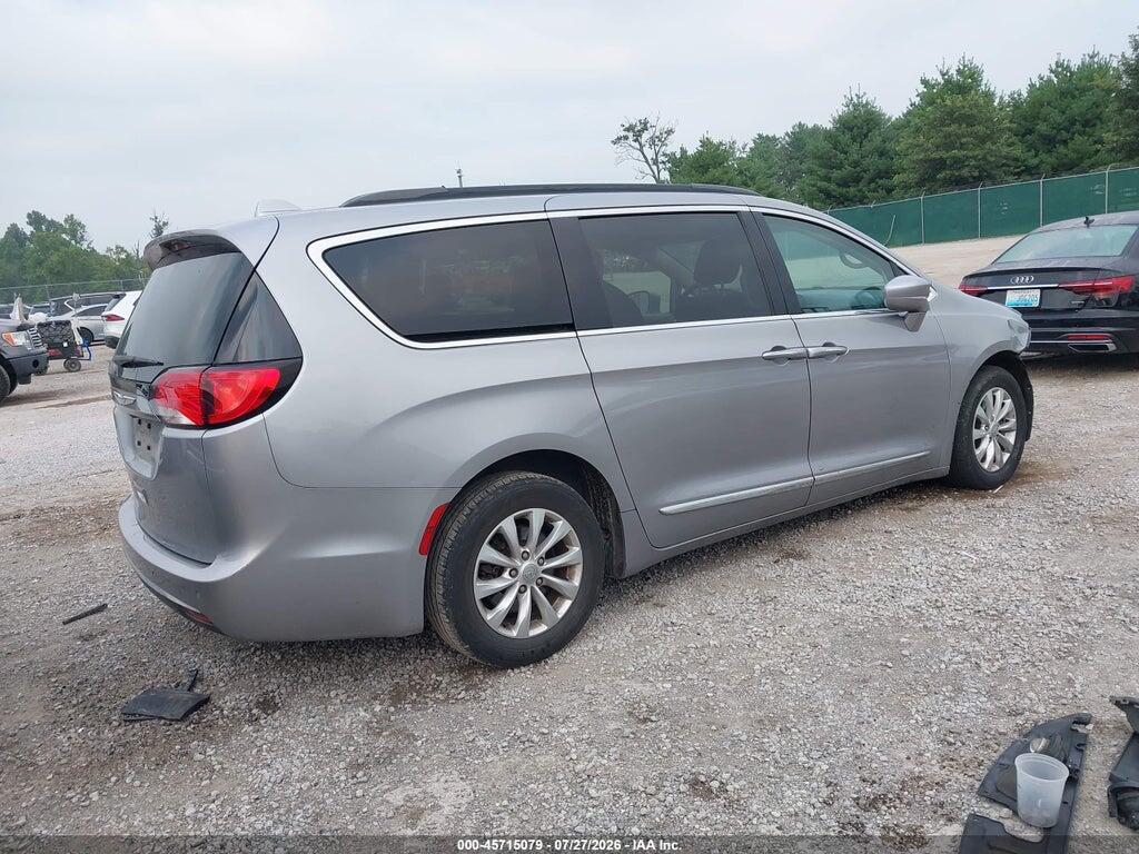 2C4RC1BGXHR576176 2017 CHRYSLER PACIFICA photo no. 4
