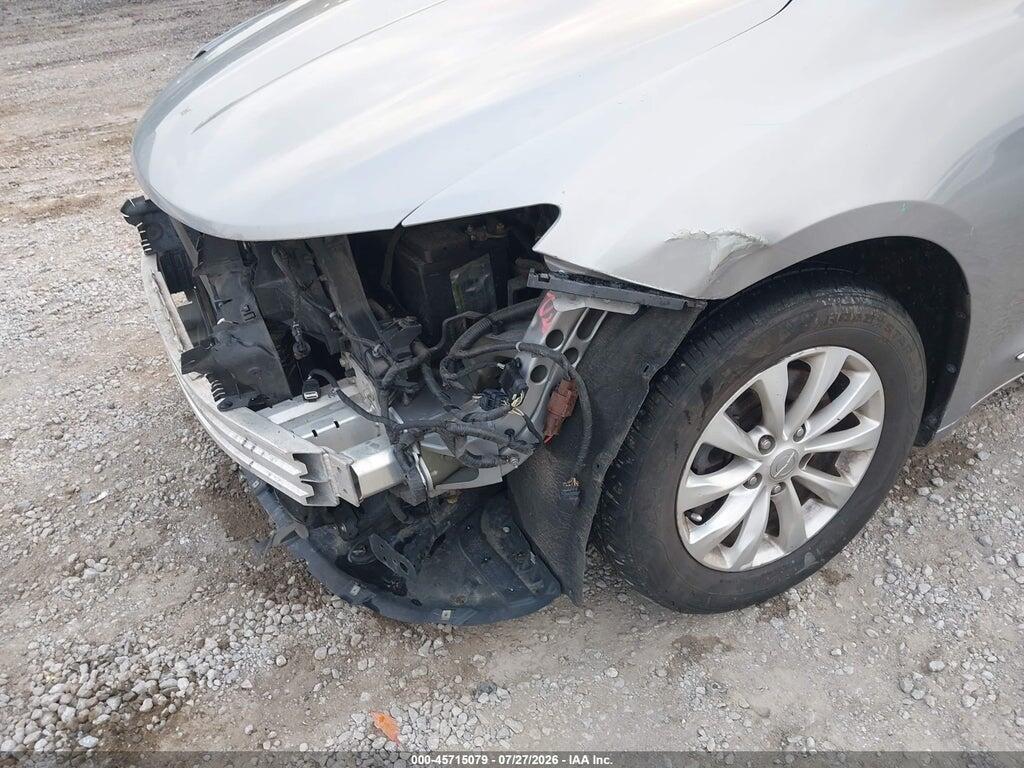 2C4RC1BGXHR576176 2017 CHRYSLER PACIFICA photo no. 6