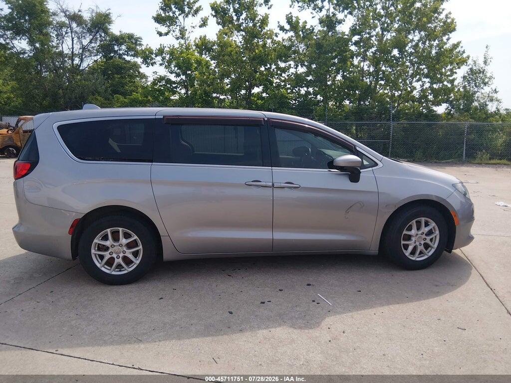 2C4RC1CGXHR518406 2017 CHRYSLER PACIFICA photo no. 12