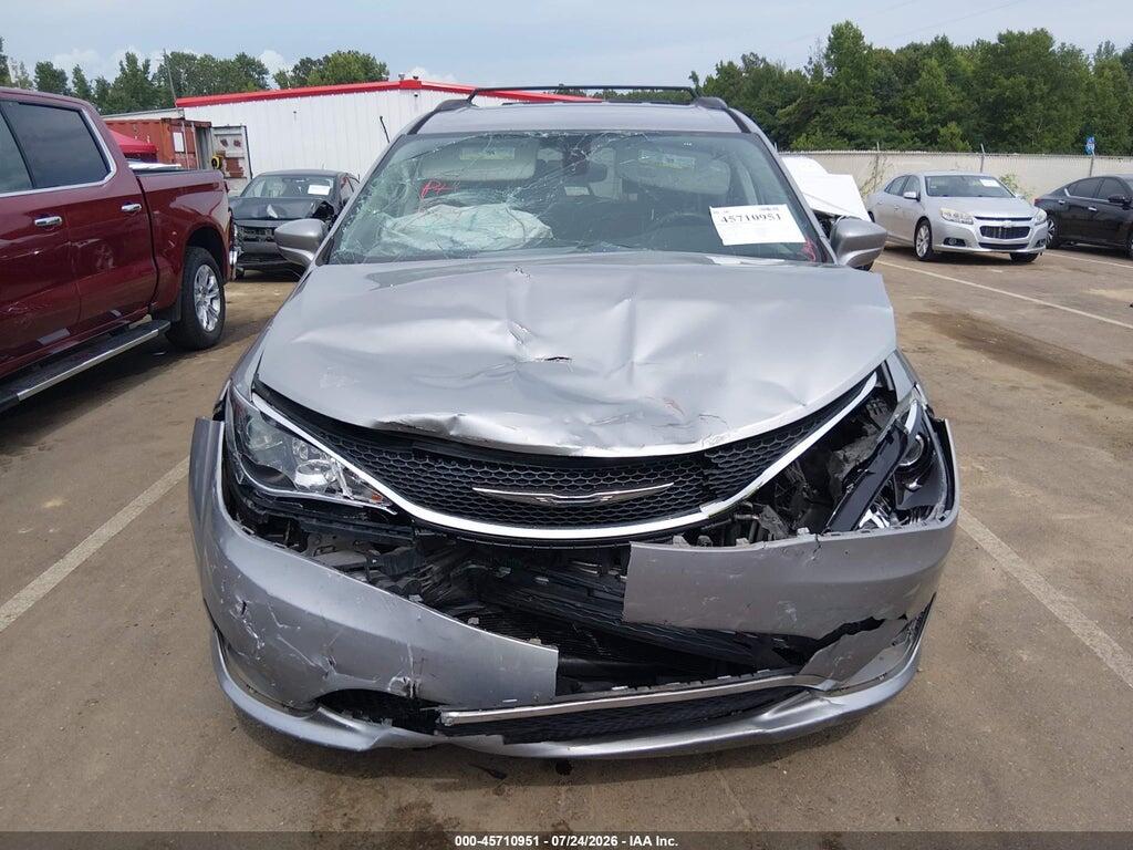 2C4RC1BG4HR569840 2017 CHRYSLER PACIFICA photo no. 11