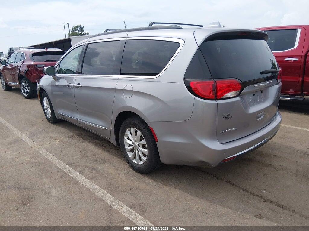 2C4RC1BG4HR569840 2017 CHRYSLER PACIFICA photo no. 3
