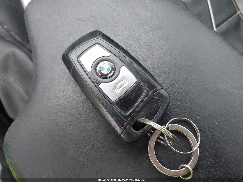 WBA3C3G59FNS76533 2015 BMW 320I photo no. 11