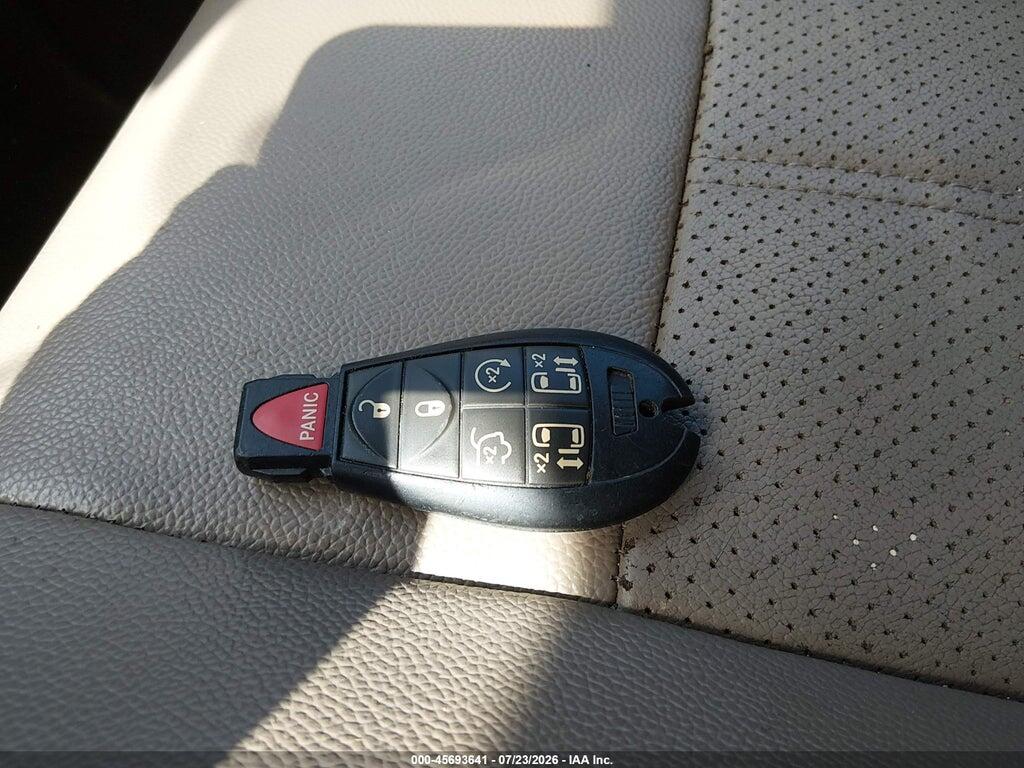 2C4RC1CG3DR571832 2013 CHRYSLER TOWN & COUNTRY photo no. 11