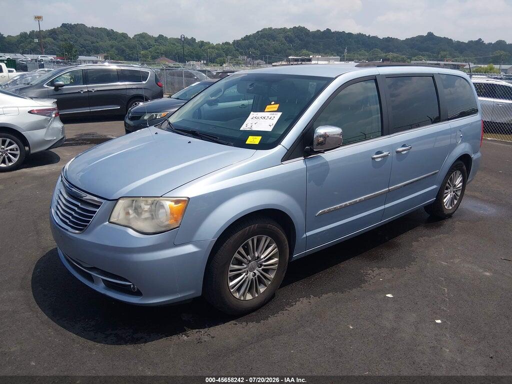 2C4RC1CG9DR570720 2013 CHRYSLER TOWN & COUNTRY photo no. 2
