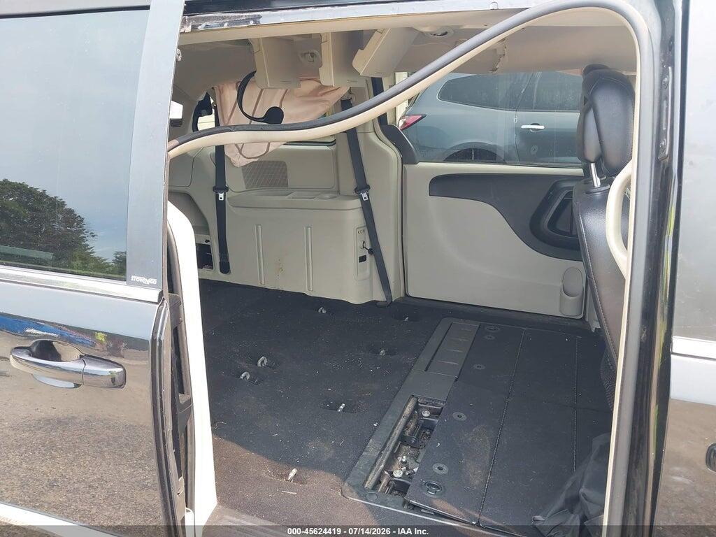2C4RC1BG8DR632321 2013 CHRYSLER TOWN & COUNTRY photo no. 8