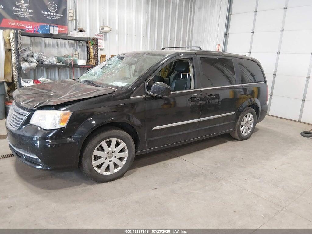 2C4RC1BGXDR631672 2013 CHRYSLER TOWN & COUNTRY photo no. 2
