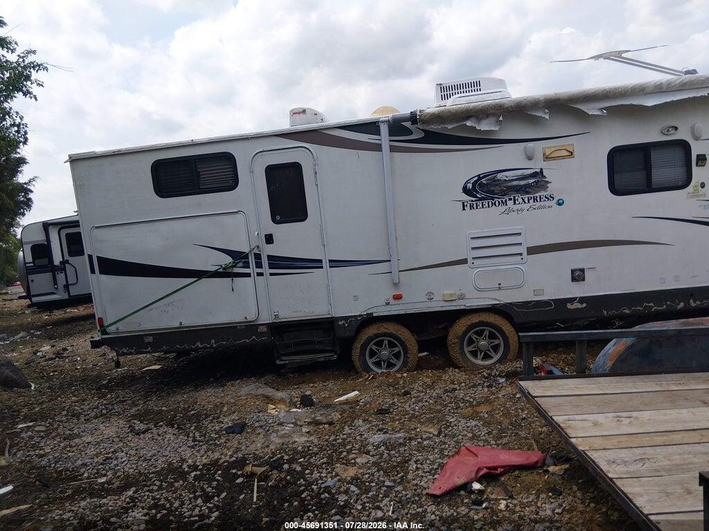 5ZT2FEWB8DA008388 2013 COACHMEN FREEDOM EXPRESS photo no. 4