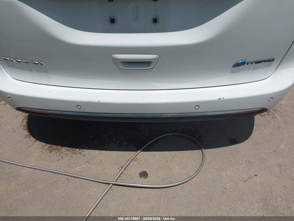 2C4RC1L72PR562592 2023 CHRYSLER PACIFICA HYBRID photo no. 12