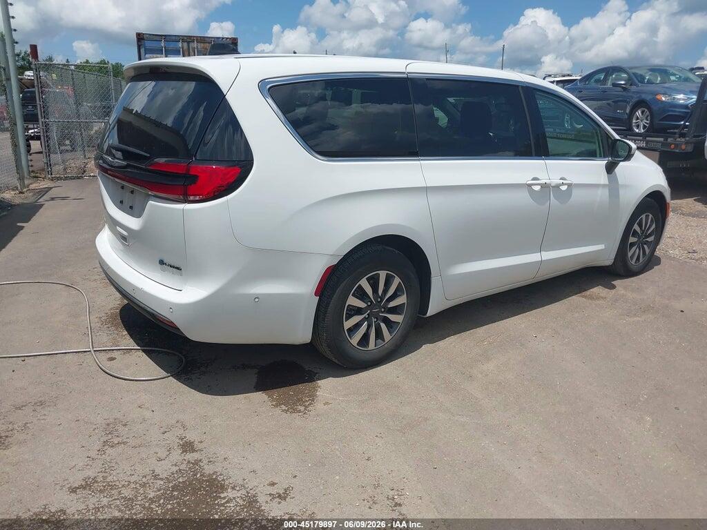 2C4RC1L72PR562592 2023 CHRYSLER PACIFICA HYBRID photo no. 4