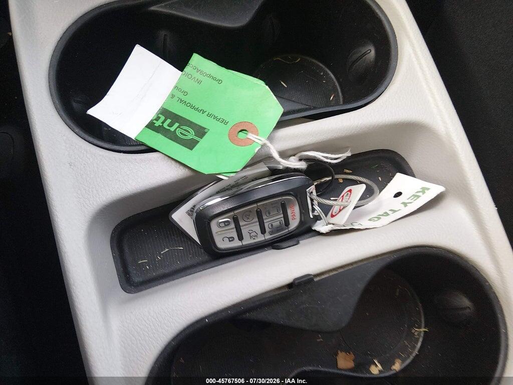 2C4RC1CG7PR566427 2023 CHRYSLER VOYAGER photo no. 11
