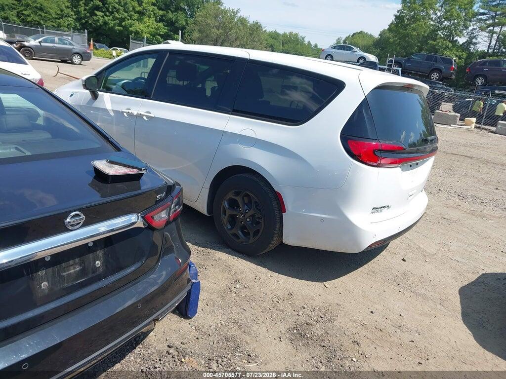 2C4RC1L70PR543104 2023 CHRYSLER PACIFICA HYBRID photo no. 3