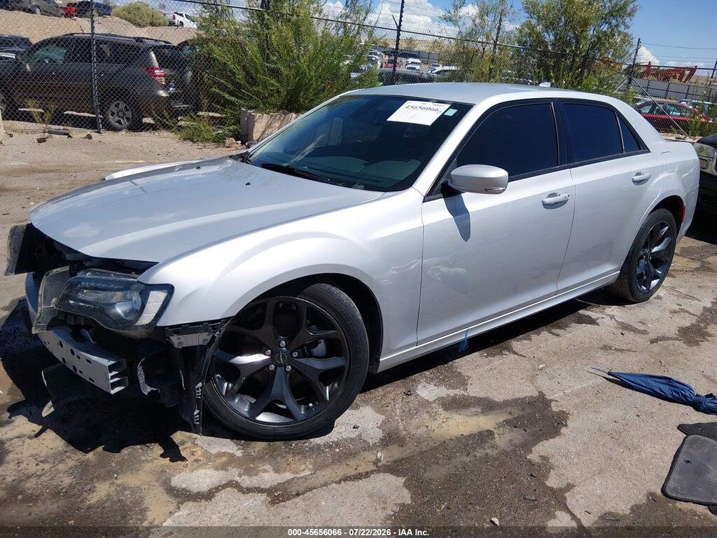2C3CCADG3PH580968 2023 CHRYSLER 300 photo no. 2