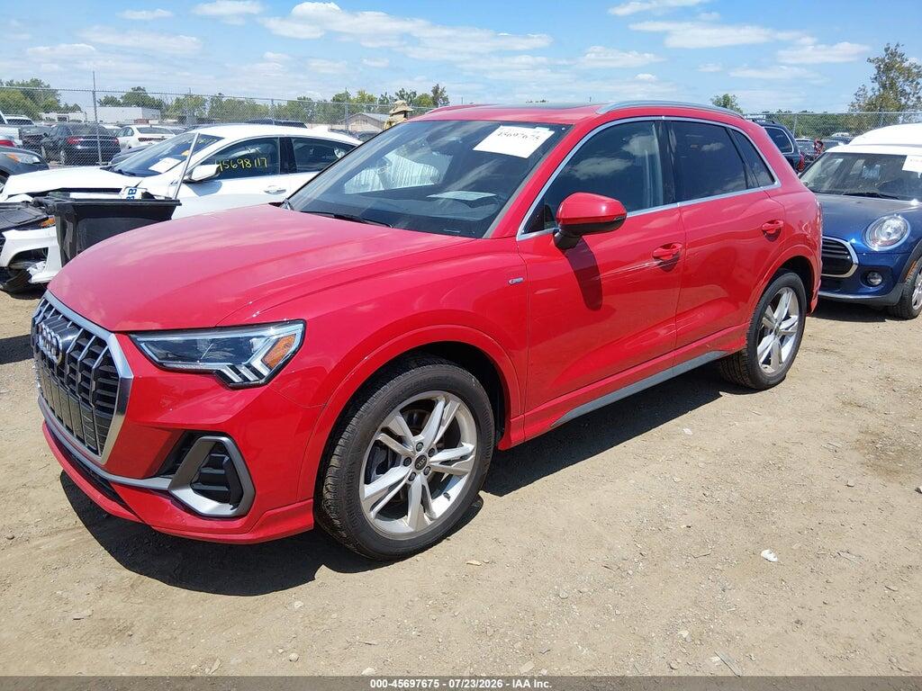 WA1DECF36R1107576 2024 AUDI Q3 photo no. 2