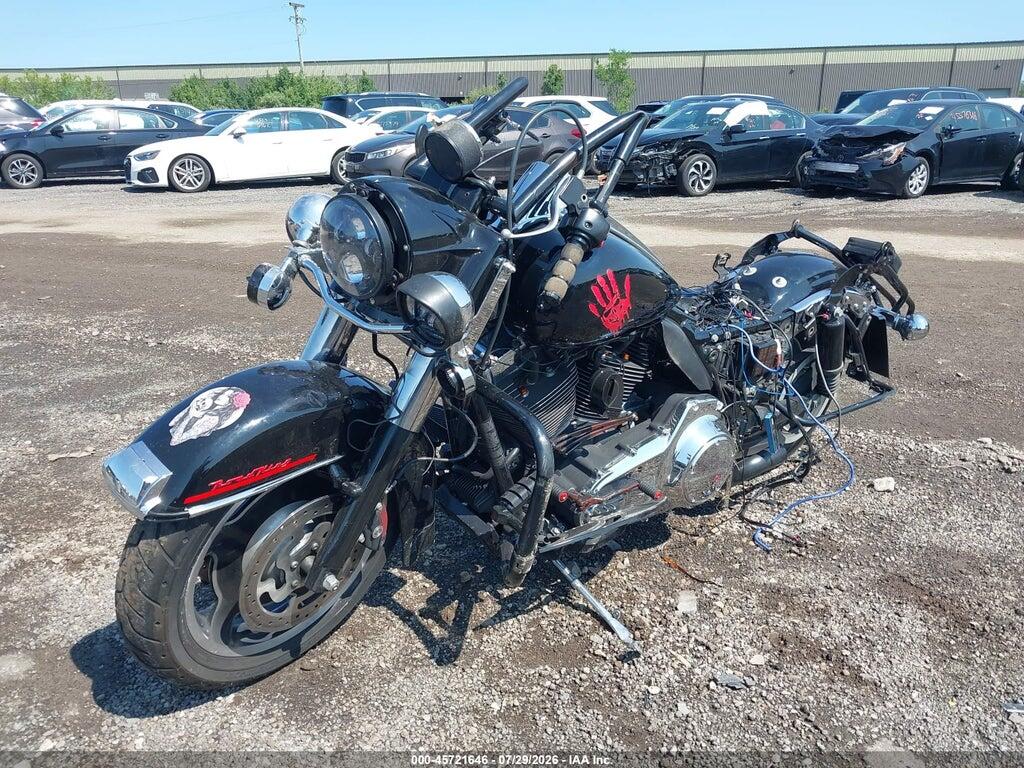 1HD1FHM11AB672271 2010 HARLEY-DAVIDSON FLHP photo no. 2