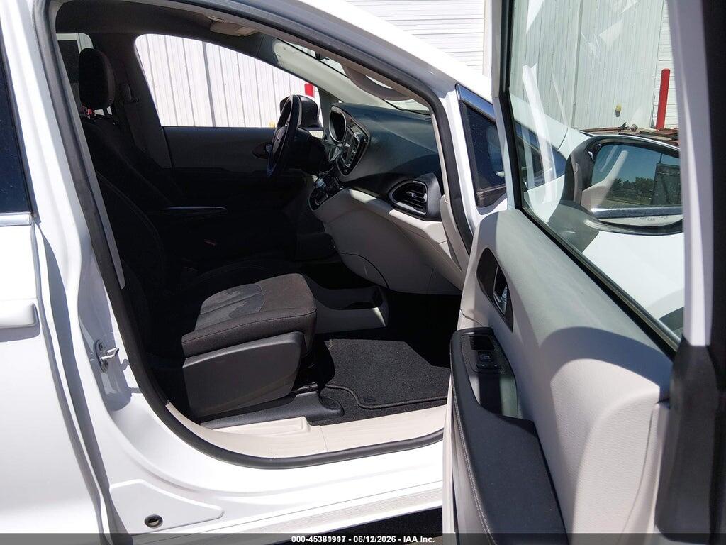 2C4RC1CG6NR127829 2022 CHRYSLER VOYAGER photo no. 5