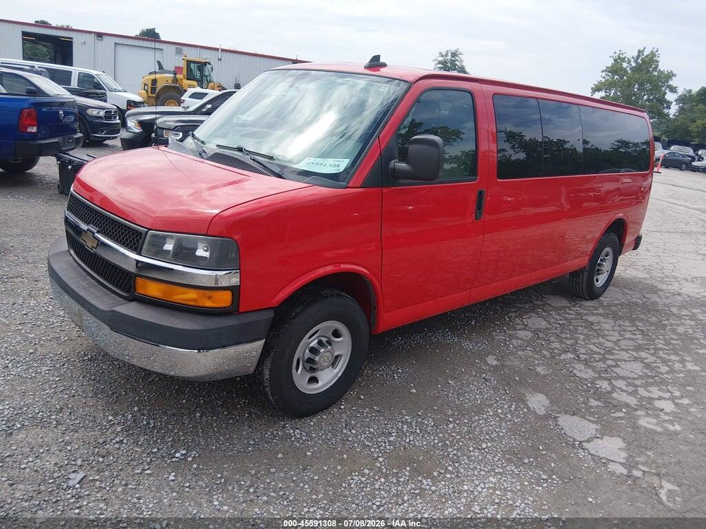 1GAZGPFF4G1253116 2016 CHEVROLET EXPRESS 3500 photo no. 2