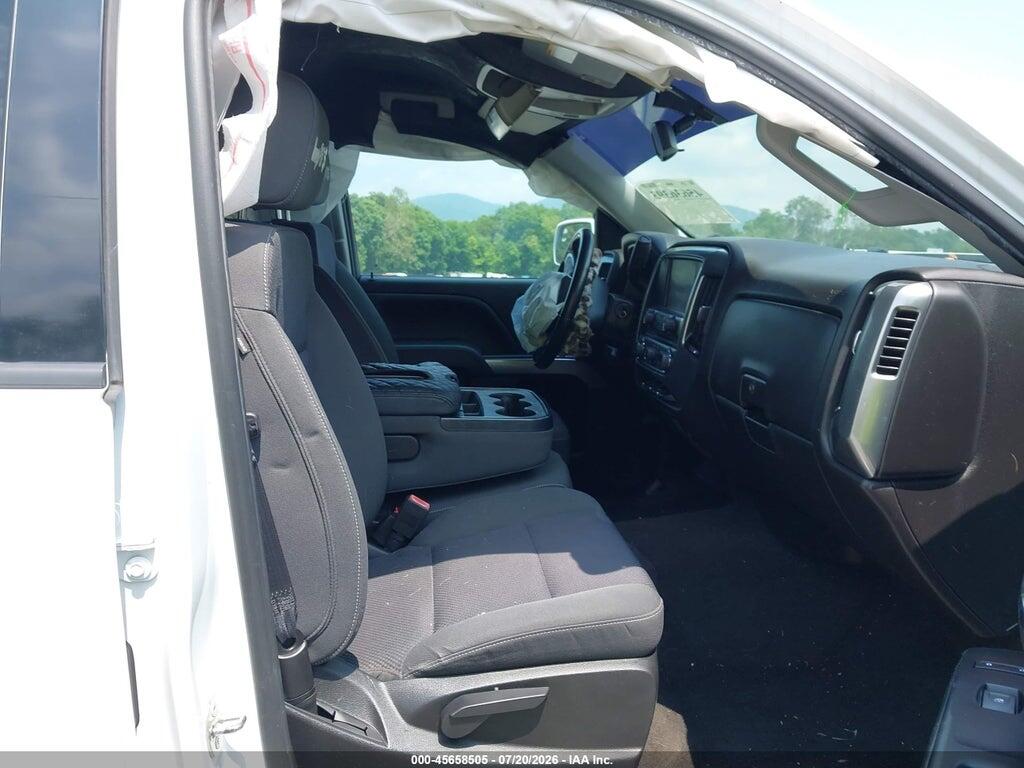 1GCVKREC0JZ296450 2018 CHEVROLET SILVERADO 1500 photo no. 5