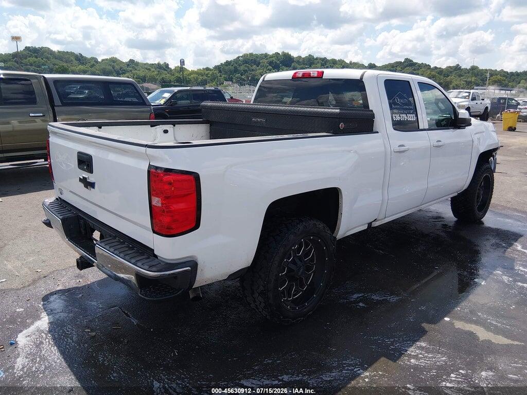 1GCVKREC6JZ213975 2018 CHEVROLET SILVERADO 1500 photo no. 4