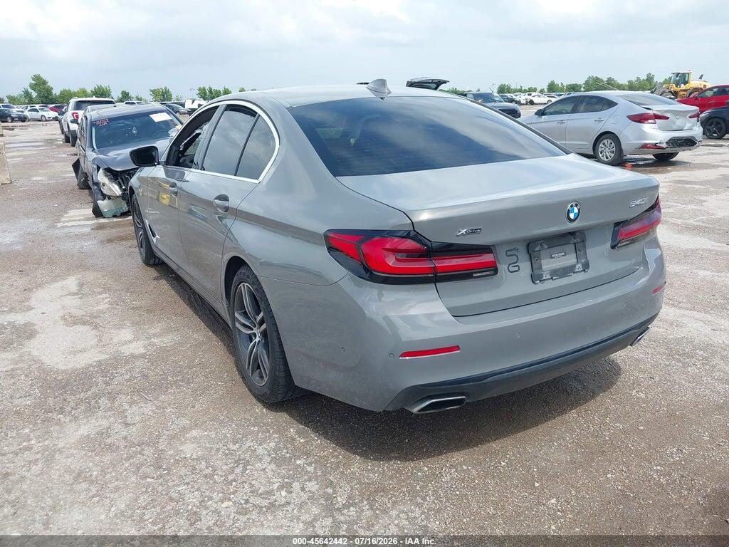 WBA73BJ01MCH02896 2021 BMW 5 SERIES photo no. 3
