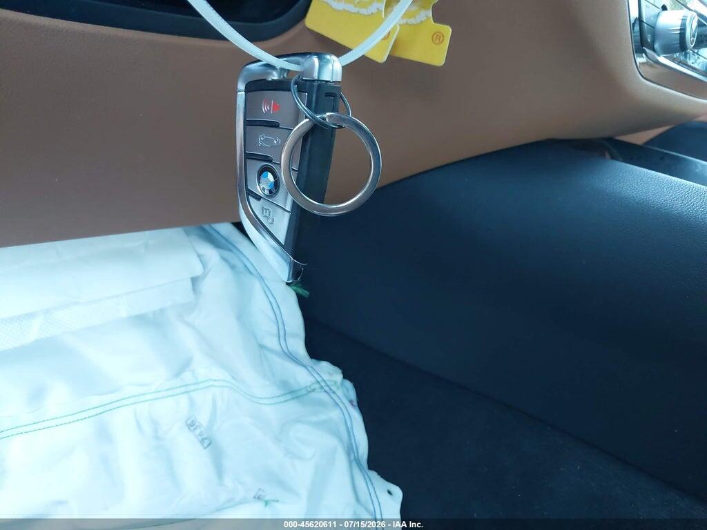 WBA13BJ04MCF19661 2021 BMW 530I photo no. 11