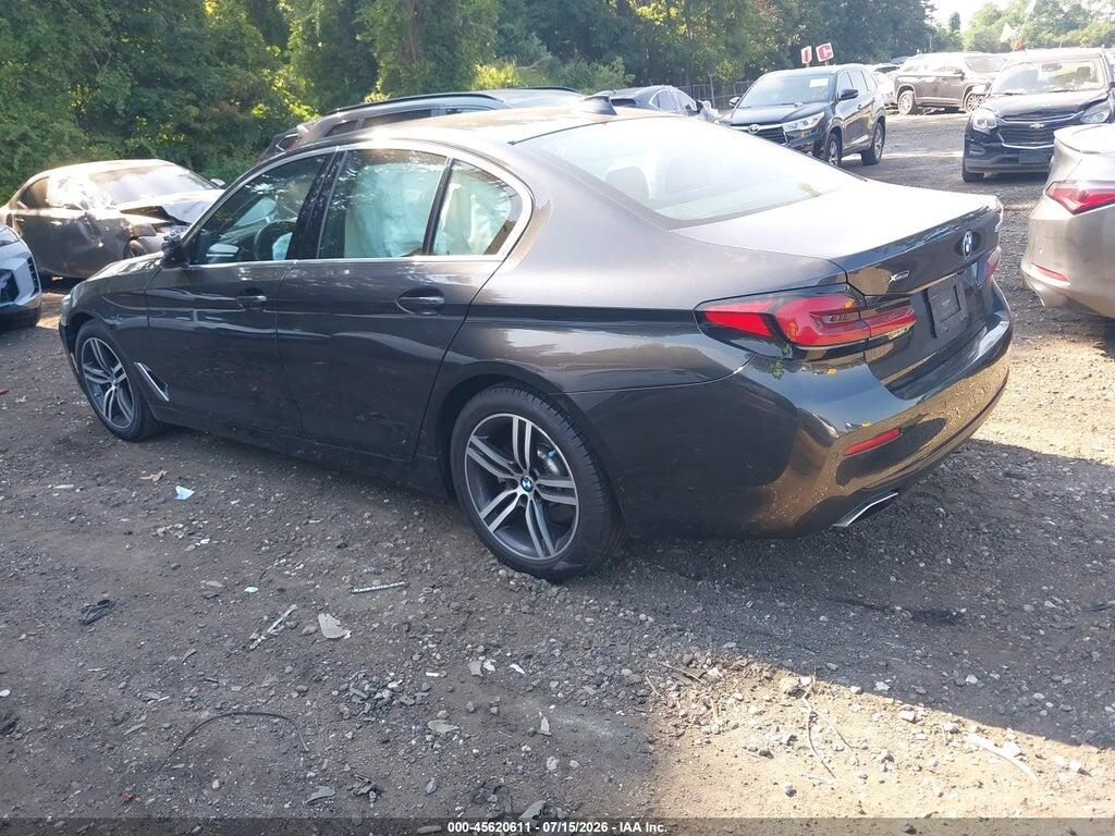 WBA13BJ04MCF19661 2021 BMW 530I photo no. 3