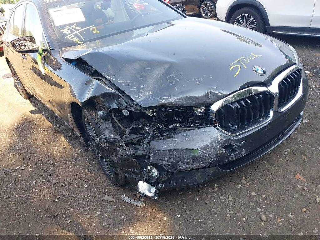 WBA13BJ04MCF19661 2021 BMW 530I photo no. 6